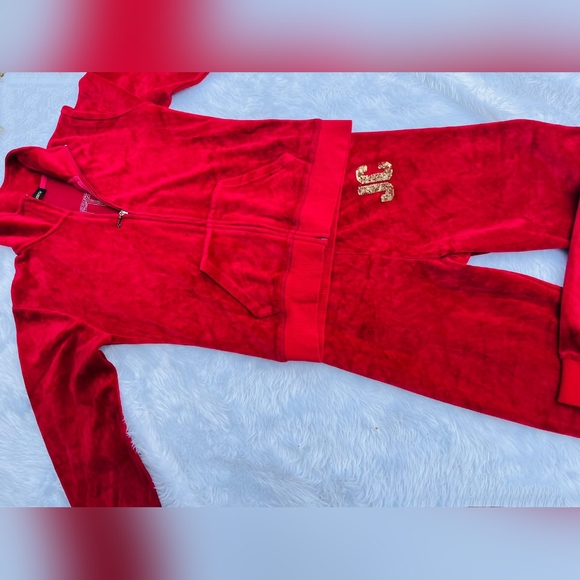 Juicy Couture Velvet Tracksuit - Picture 3 of 9